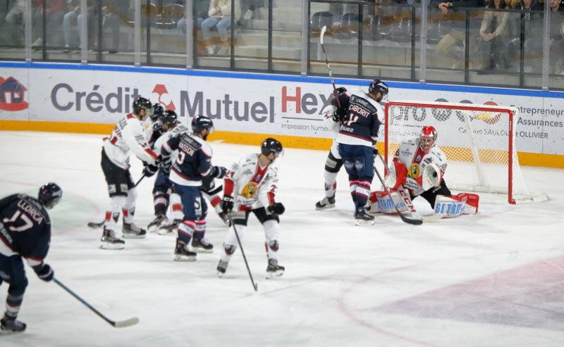 Angers  4 - 1 Chamonix 