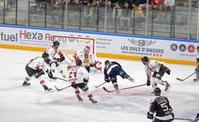 Angers  4 - 1 Chamonix 