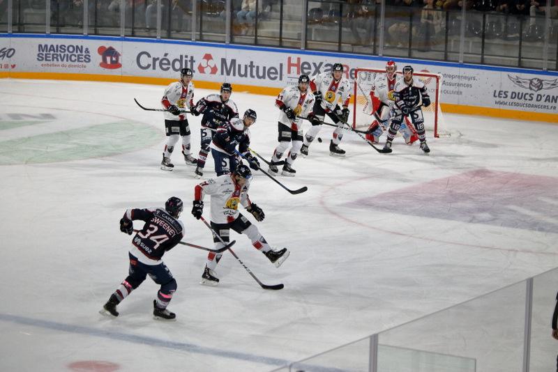 Angers  4 - 1 Chamonix 
