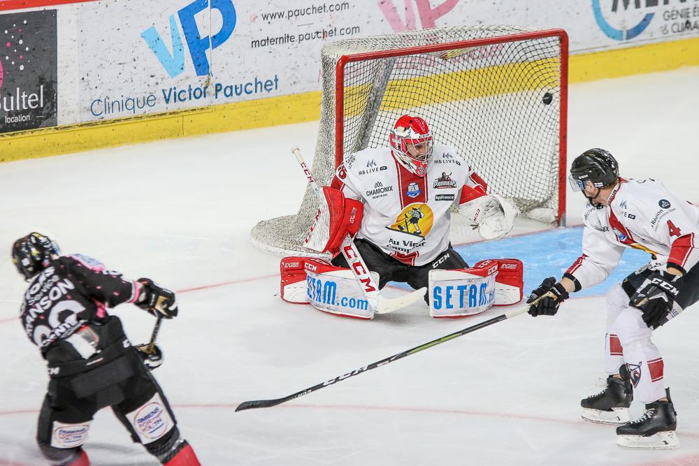 Amiens  5 - 2 Chamonix 