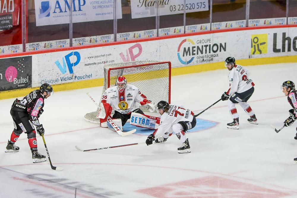 Amiens  5 - 2 Chamonix 