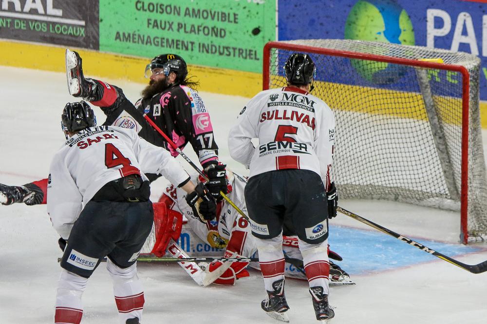 Amiens  5 - 2 Chamonix 