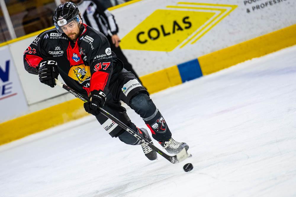 Chamonix  6 - 3 Anglet