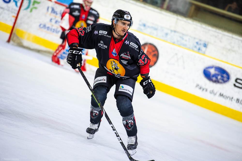 Chamonix  6 - 3 Anglet