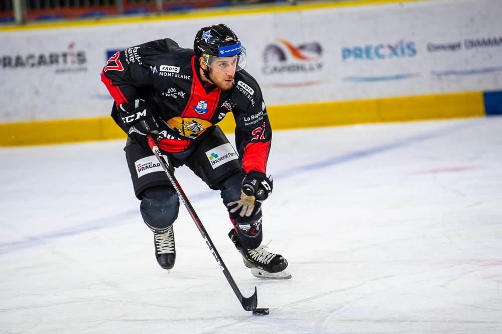 Chamonix  6 - 3 Anglet
