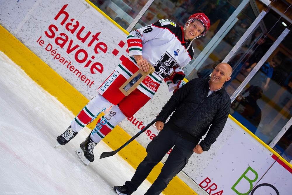 Chamonix  6 - 3 Anglet