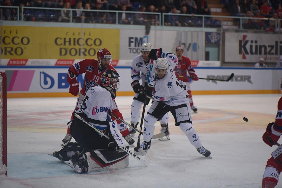 Rapperswil-Jona 4 - 2 Fribourg