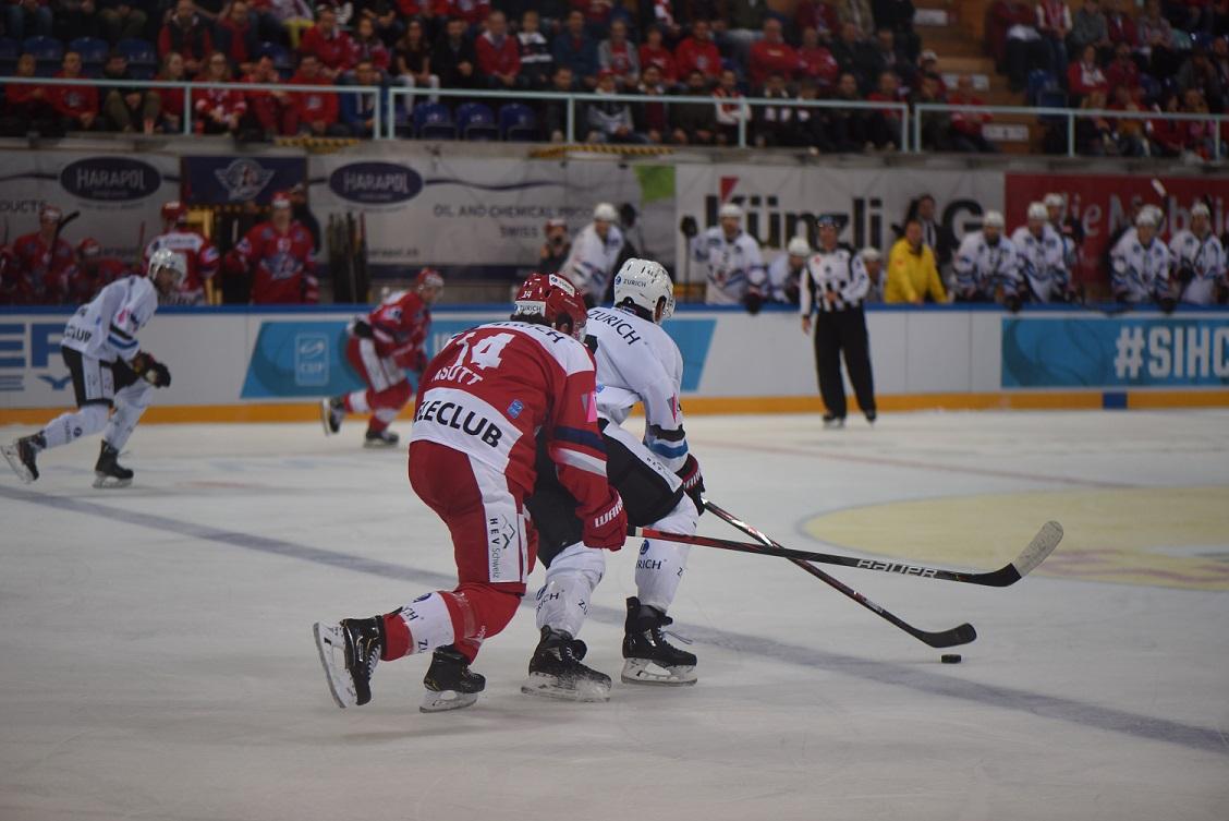 Rapperswil-Jona 4 - 2 Fribourg