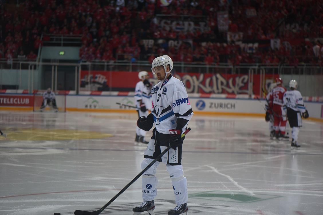 Rapperswil-Jona 4 - 2 Fribourg