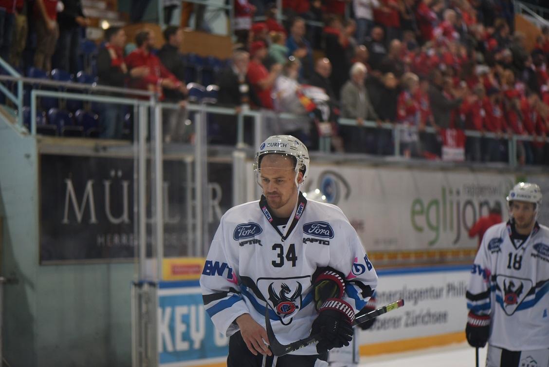Rapperswil-Jona 4 - 2 Fribourg