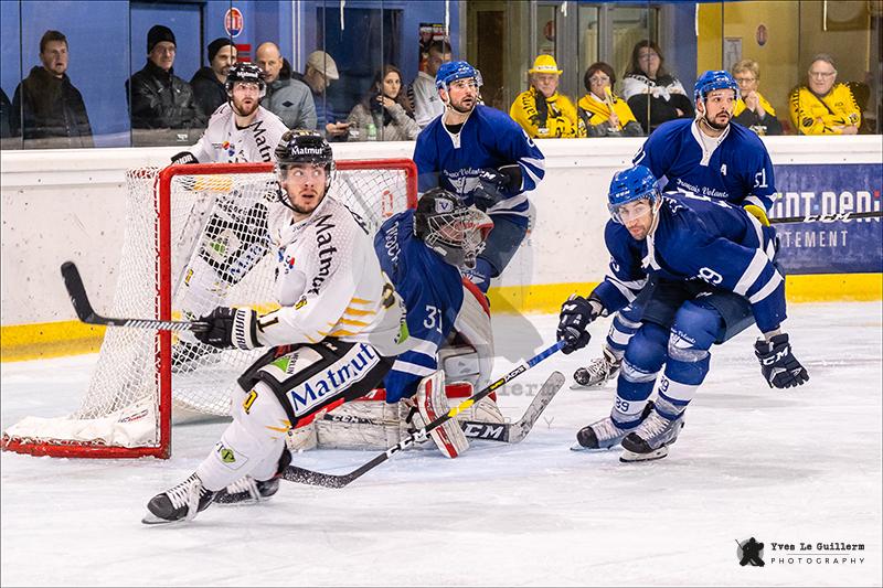Paris (FV) 0 - 11 Rouen
