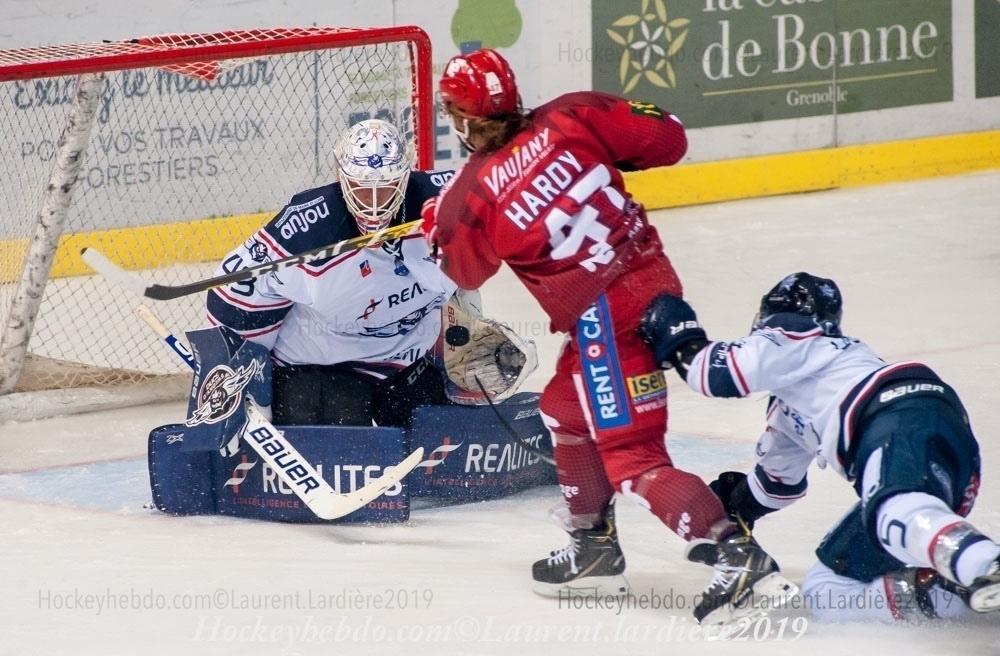 Grenoble  5 - 4 Angers 