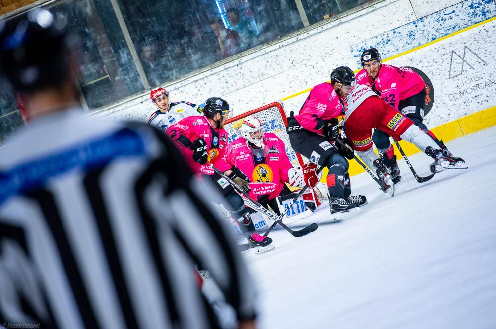 Chamonix  3 - 6 Grenoble 