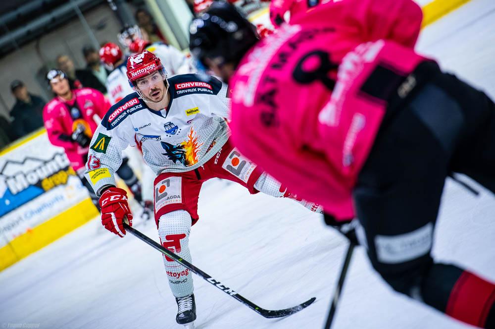 Chamonix  3 - 6 Grenoble 