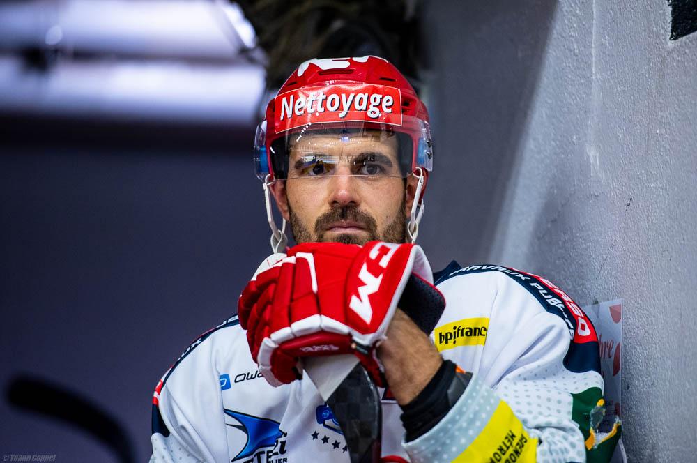 Chamonix  3 - 6 Grenoble 