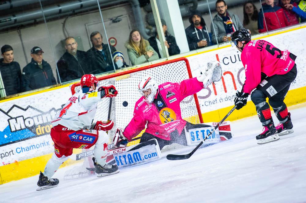 Chamonix  3 - 6 Grenoble 