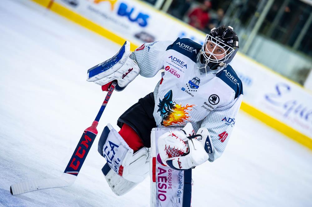 Chamonix  3 - 6 Grenoble 