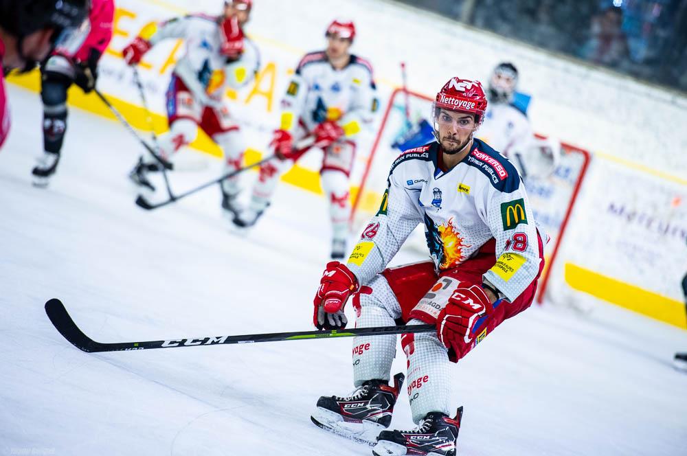 Chamonix  3 - 6 Grenoble 