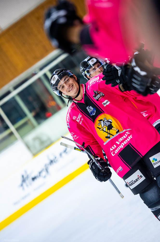 Chamonix  3 - 6 Grenoble 