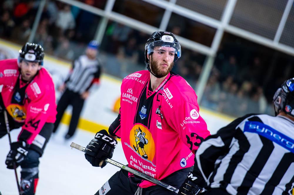 Chamonix  3 - 6 Grenoble 