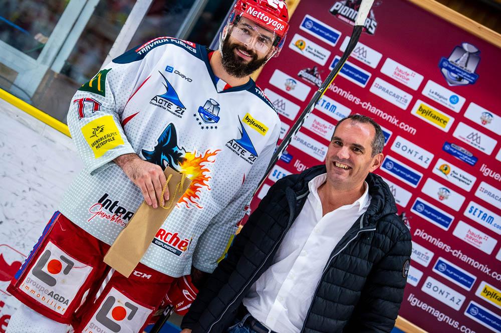 Chamonix  3 - 6 Grenoble 