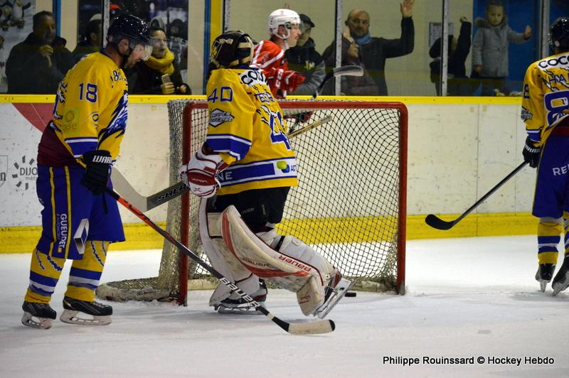 Dijon  12 - 0 Compiègne