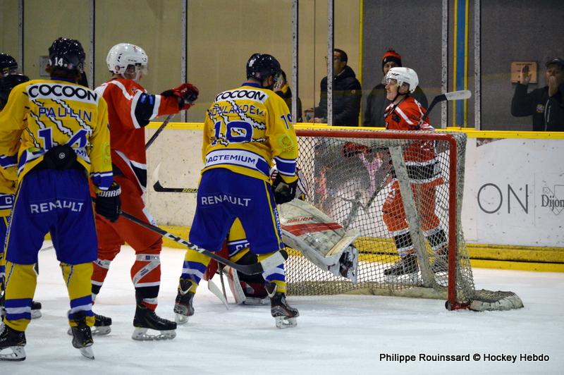 Dijon  12 - 0 Compiègne