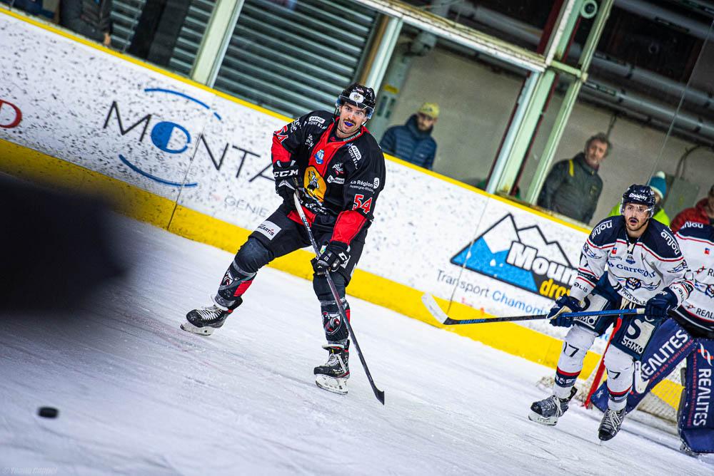 Chamonix  6 - 3 Angers 