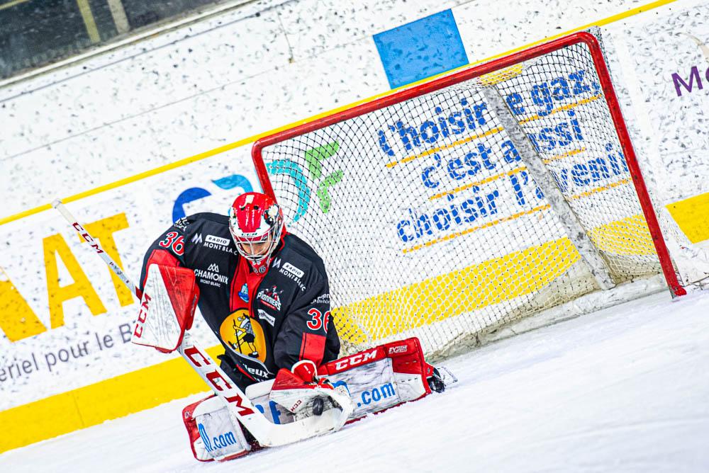 Chamonix  6 - 3 Angers 