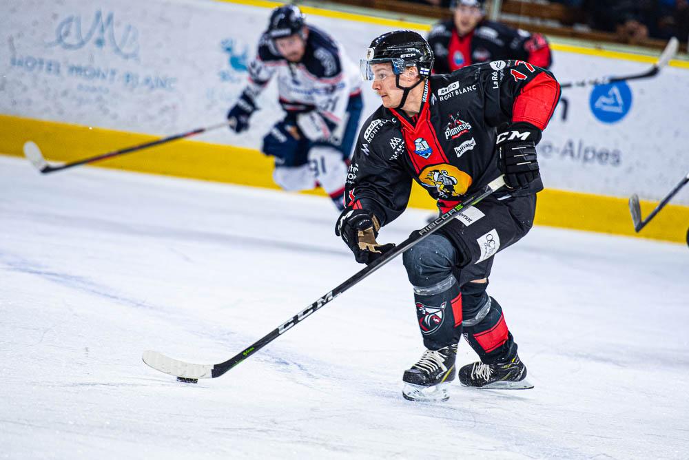 Chamonix  6 - 3 Angers 