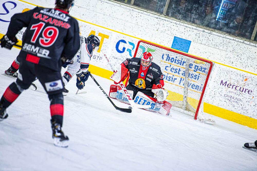 Chamonix  6 - 3 Angers 