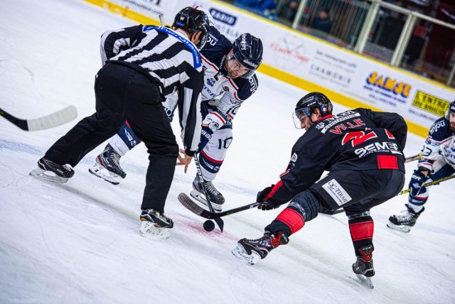 Photo hockey match Chamonix  - Angers  le 19/11/2019