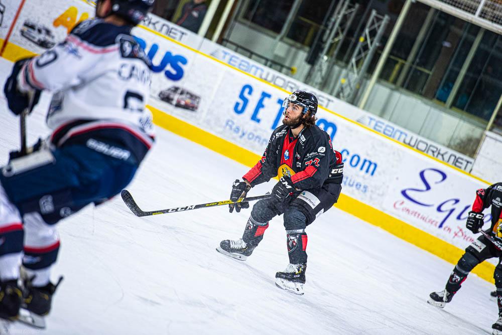 Chamonix  6 - 3 Angers 