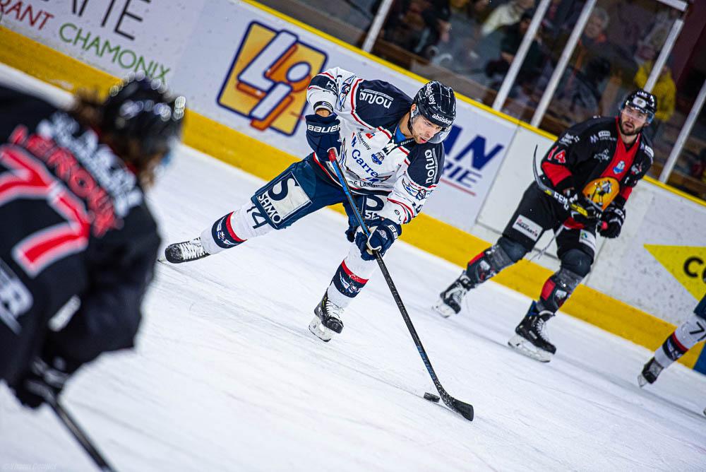 Chamonix  6 - 3 Angers 