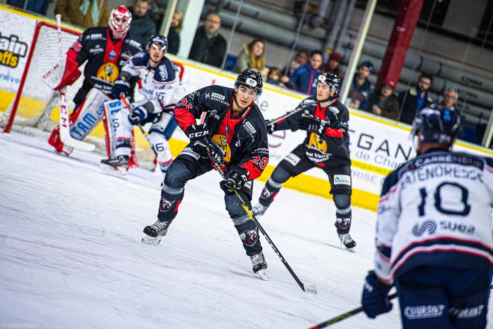 Chamonix  6 - 3 Angers 