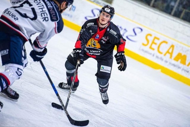 Photo hockey match Chamonix  - Angers  le 19/11/2019