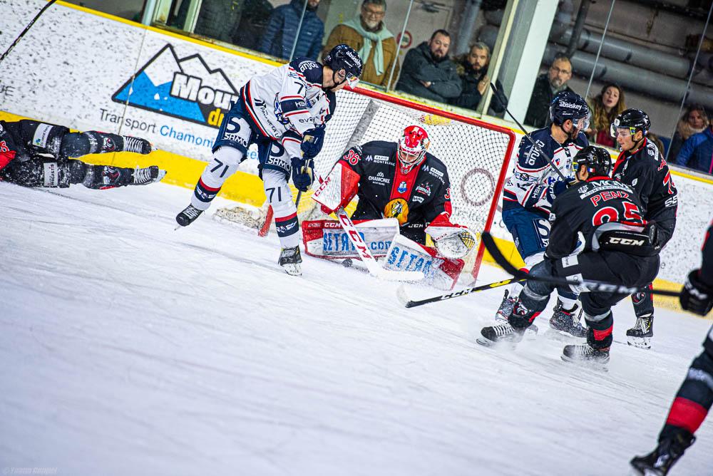 Chamonix  6 - 3 Angers 