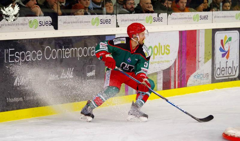 Anglet 2 - 3 Grenoble 