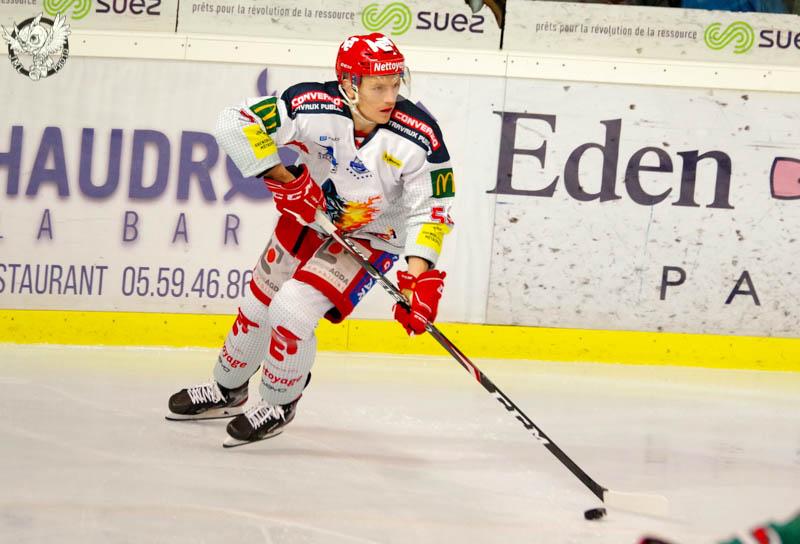 Anglet 2 - 3 Grenoble 