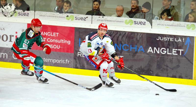 Anglet 2 - 3 Grenoble 
