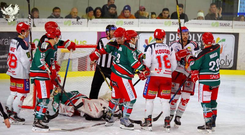 Anglet 2 - 3 Grenoble 
