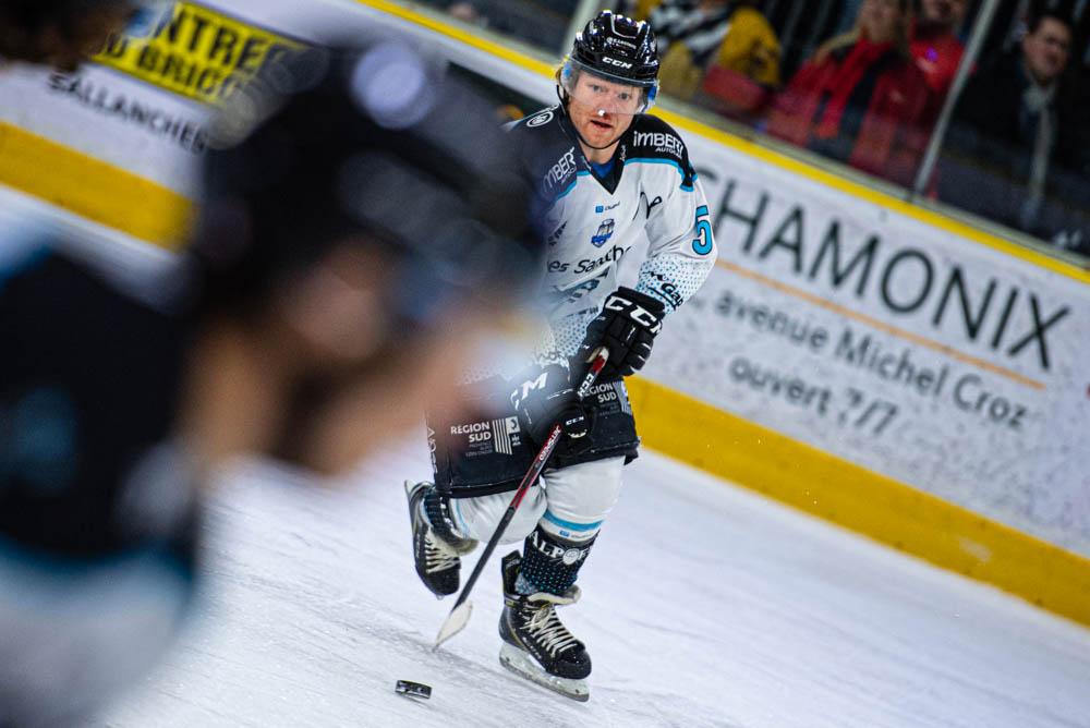 Chamonix  4 - 3 Gap 