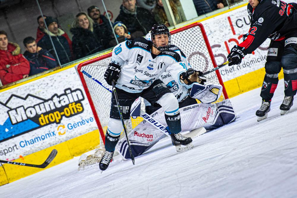 Chamonix  4 - 3 Gap 