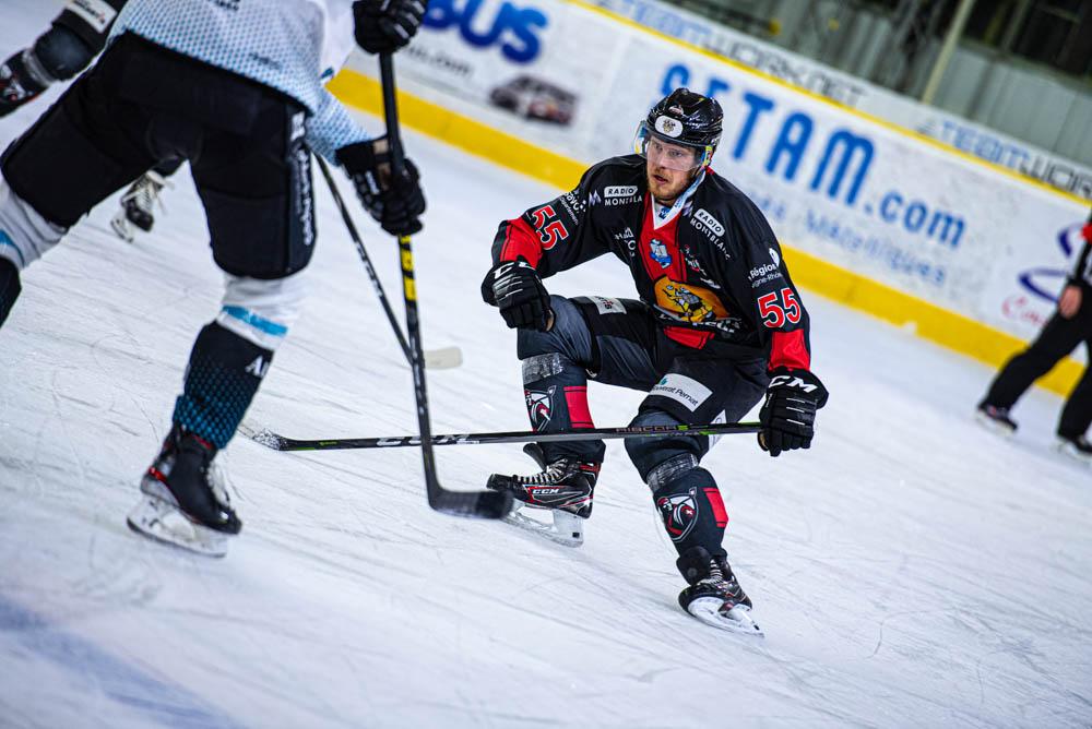 Chamonix  4 - 3 Gap 