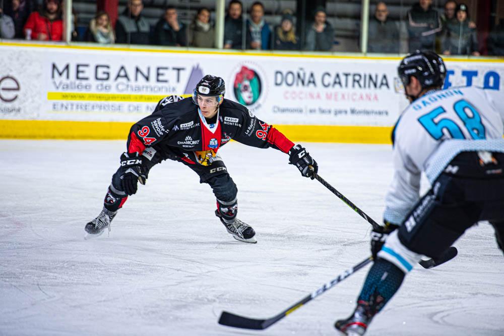 Chamonix  4 - 3 Gap 