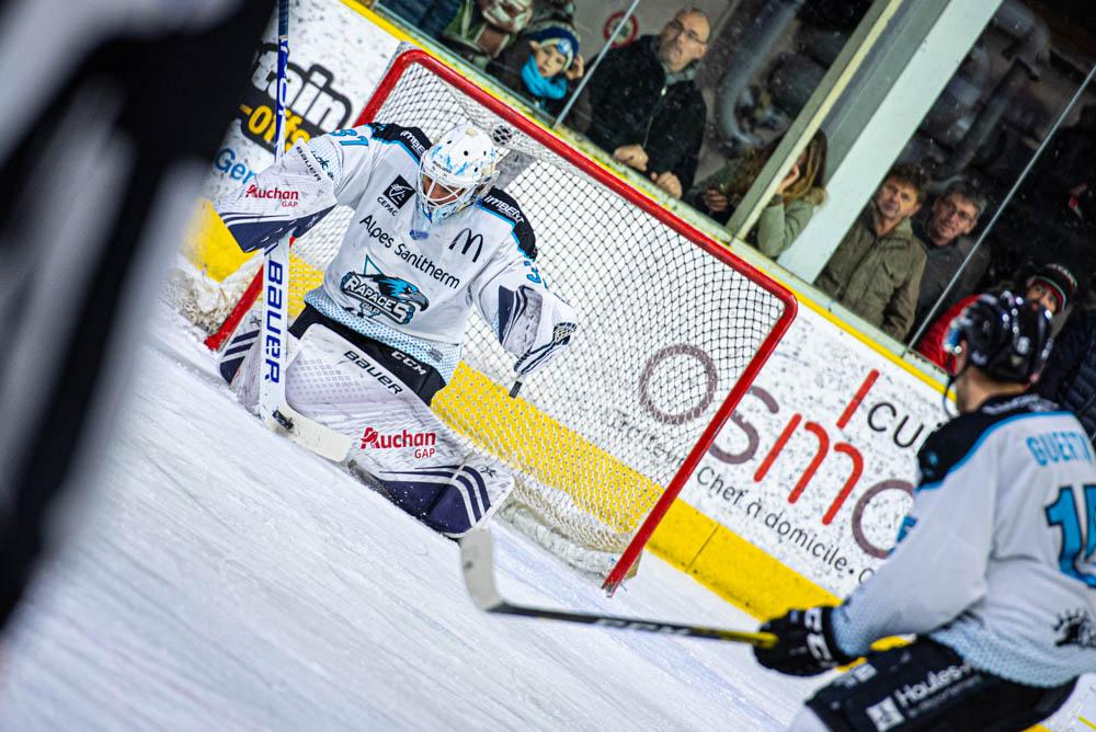 Chamonix  4 - 3 Gap 