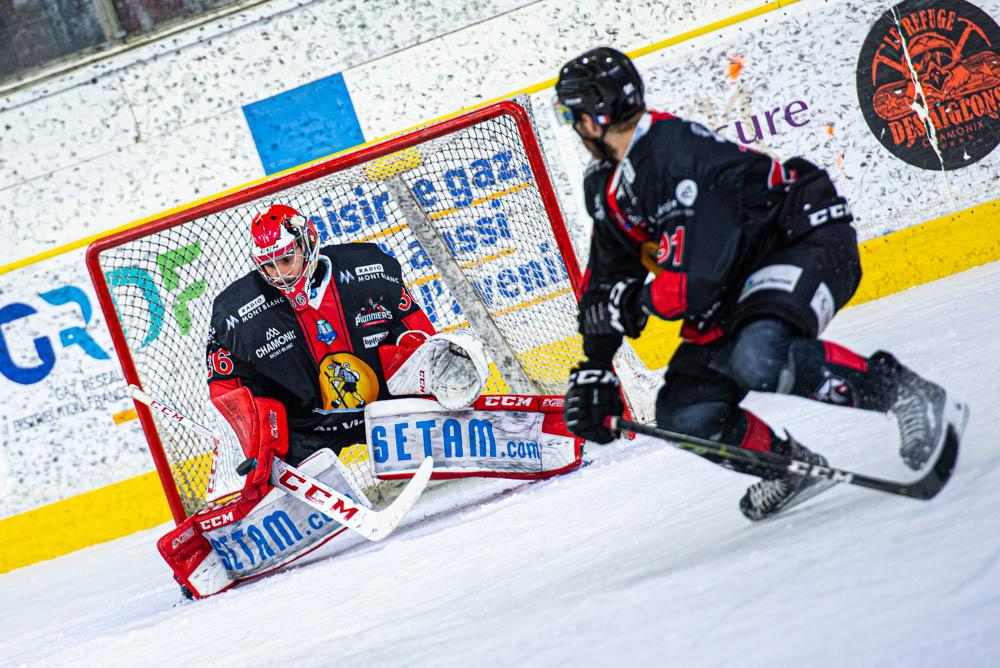 Chamonix  4 - 3 Gap 