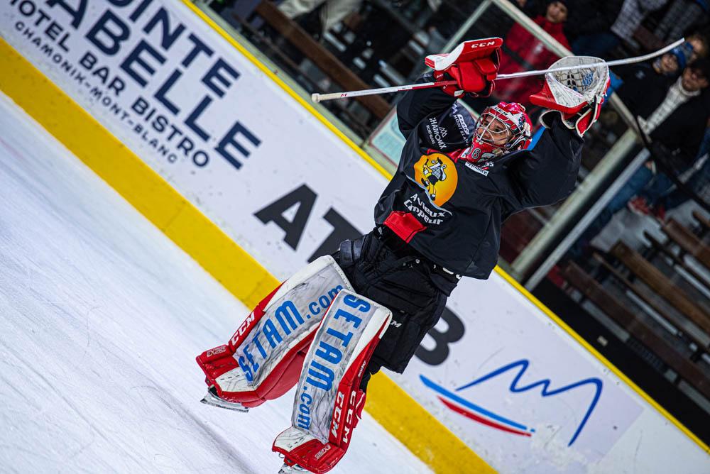 Chamonix  4 - 3 Gap 