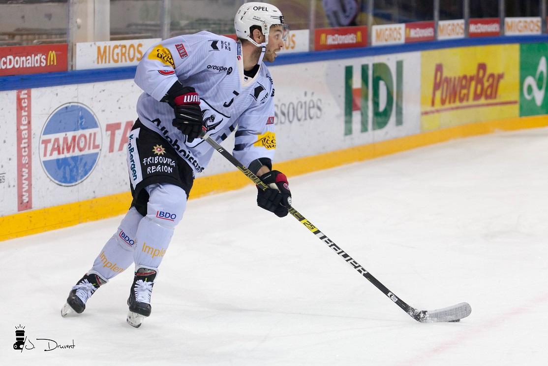 Genève 3 - 4 Fribourg