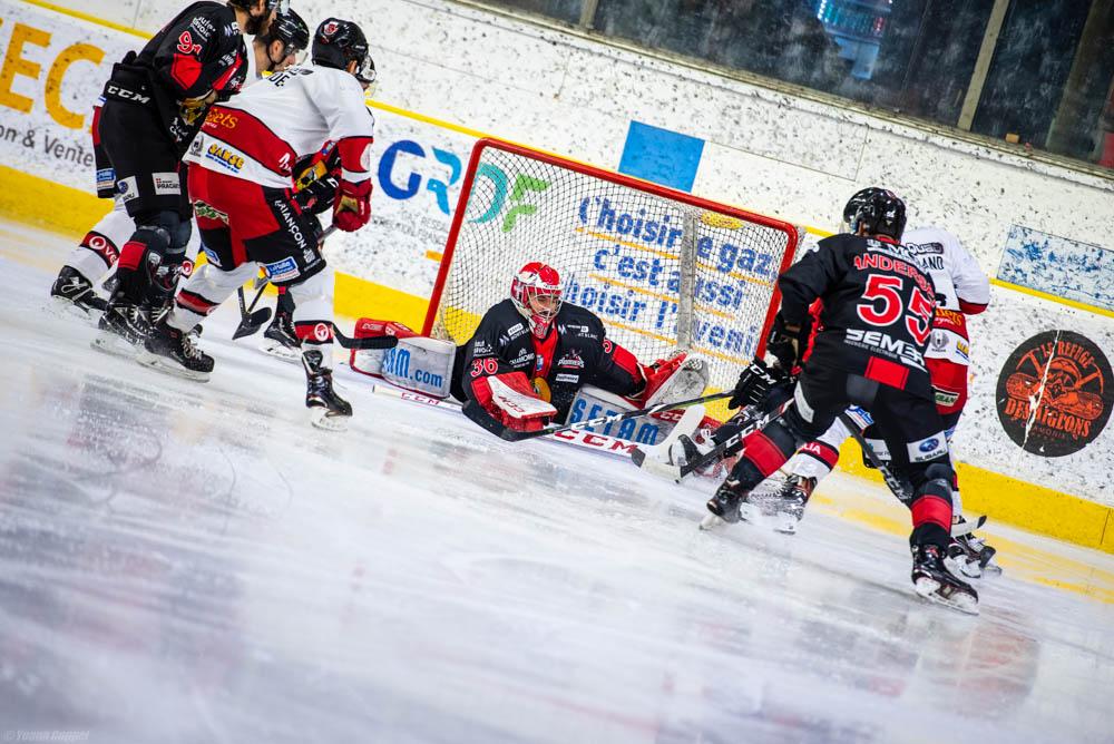 Chamonix  5 - 2 Briançon 